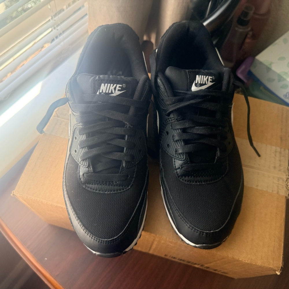 Women’s Nike air max 90